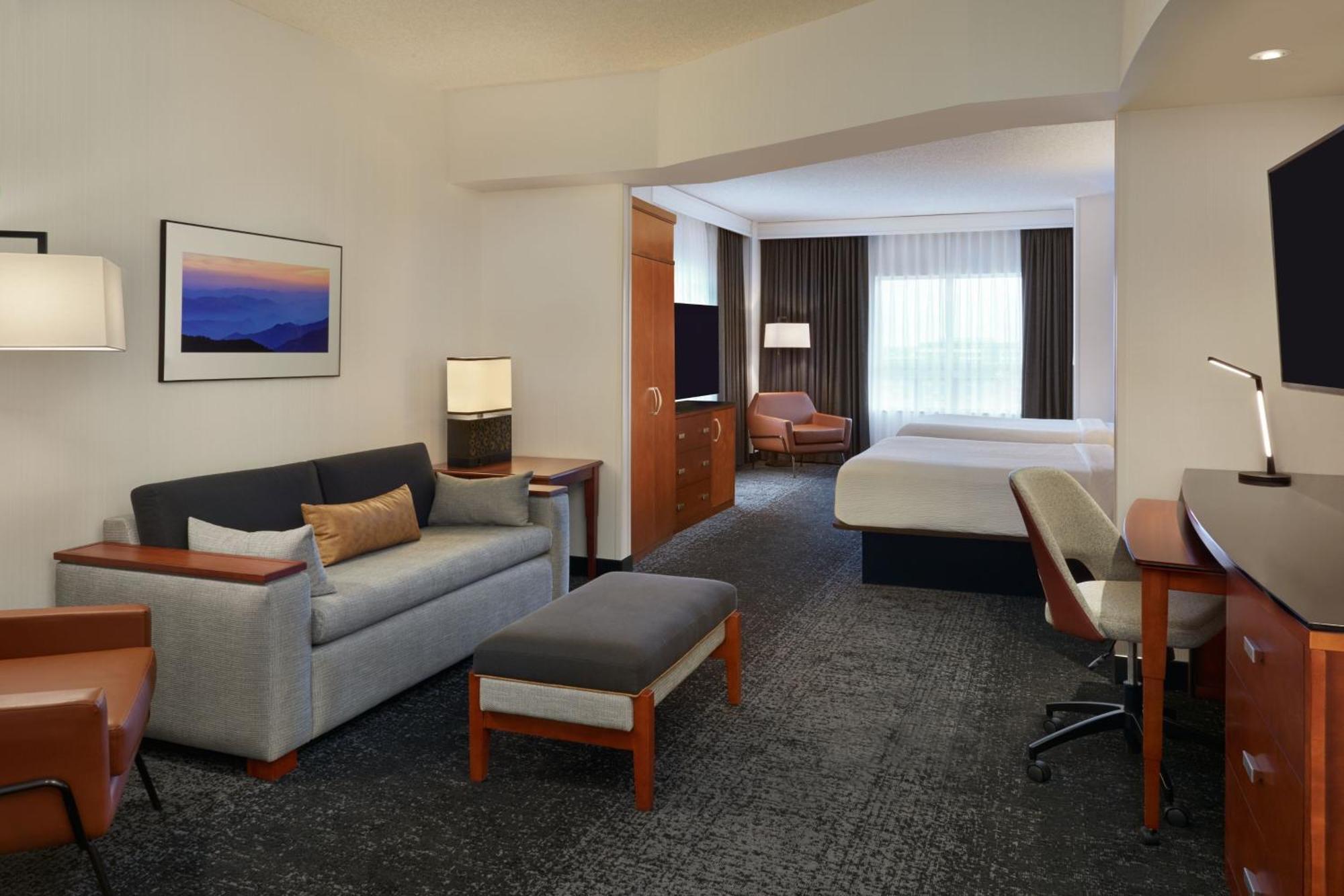 Courtyard By Marriott Calgary Airport Ξενοδοχείο Εξωτερικό φωτογραφία