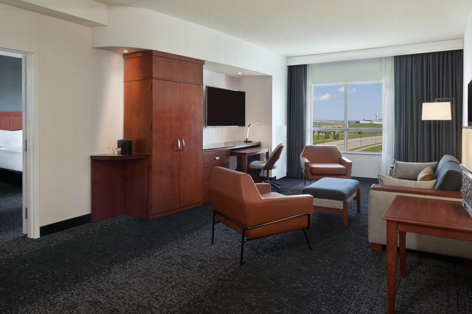 Courtyard By Marriott Calgary Airport Ξενοδοχείο Εξωτερικό φωτογραφία