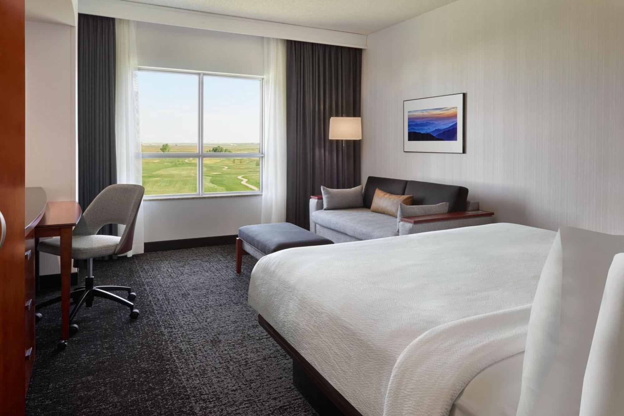 Courtyard By Marriott Calgary Airport Ξενοδοχείο Εξωτερικό φωτογραφία