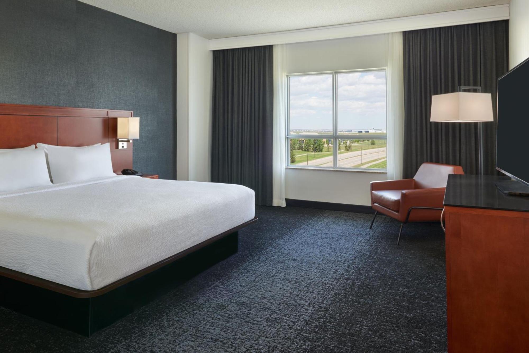 Courtyard By Marriott Calgary Airport Ξενοδοχείο Εξωτερικό φωτογραφία