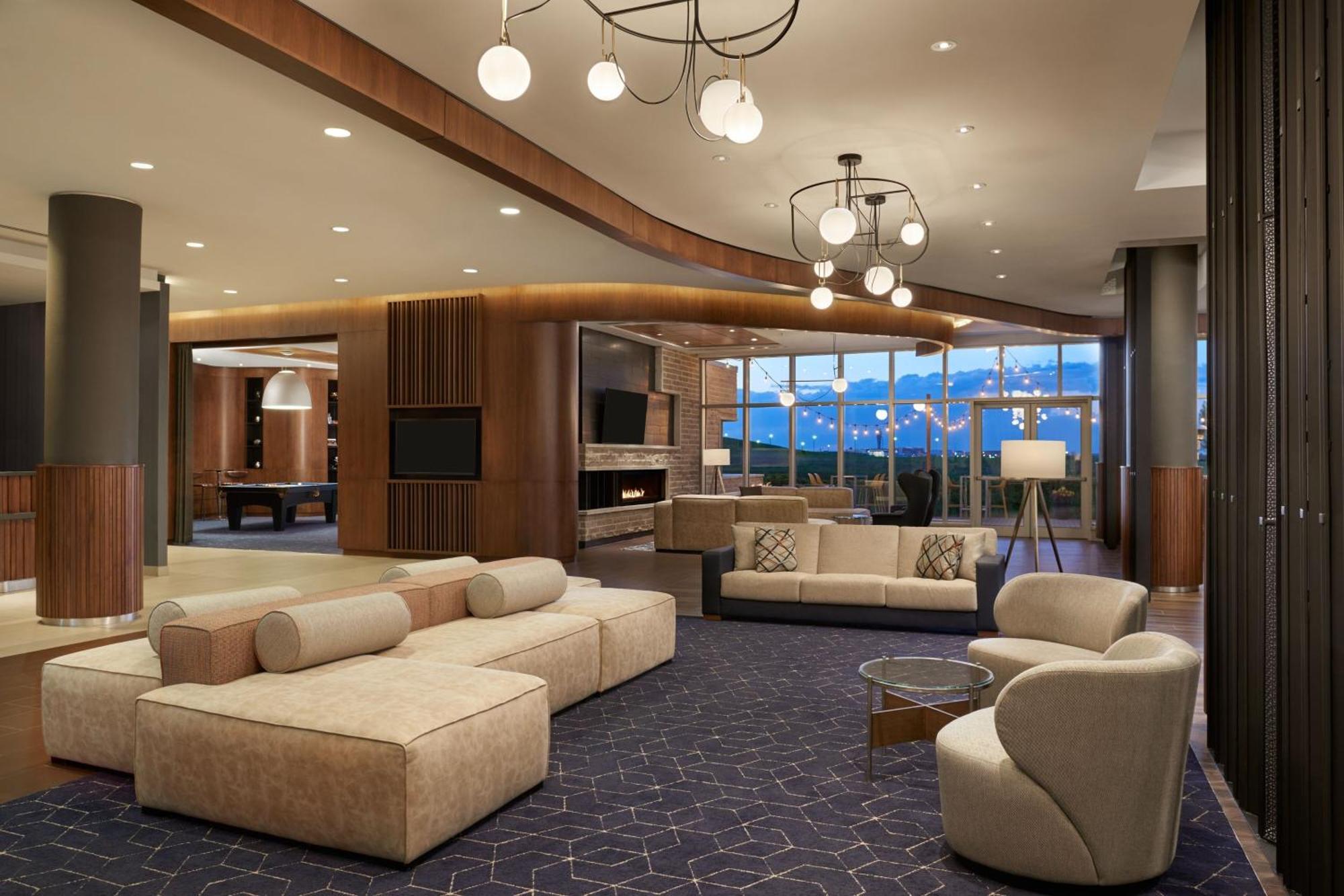 Courtyard By Marriott Calgary Airport Ξενοδοχείο Εξωτερικό φωτογραφία