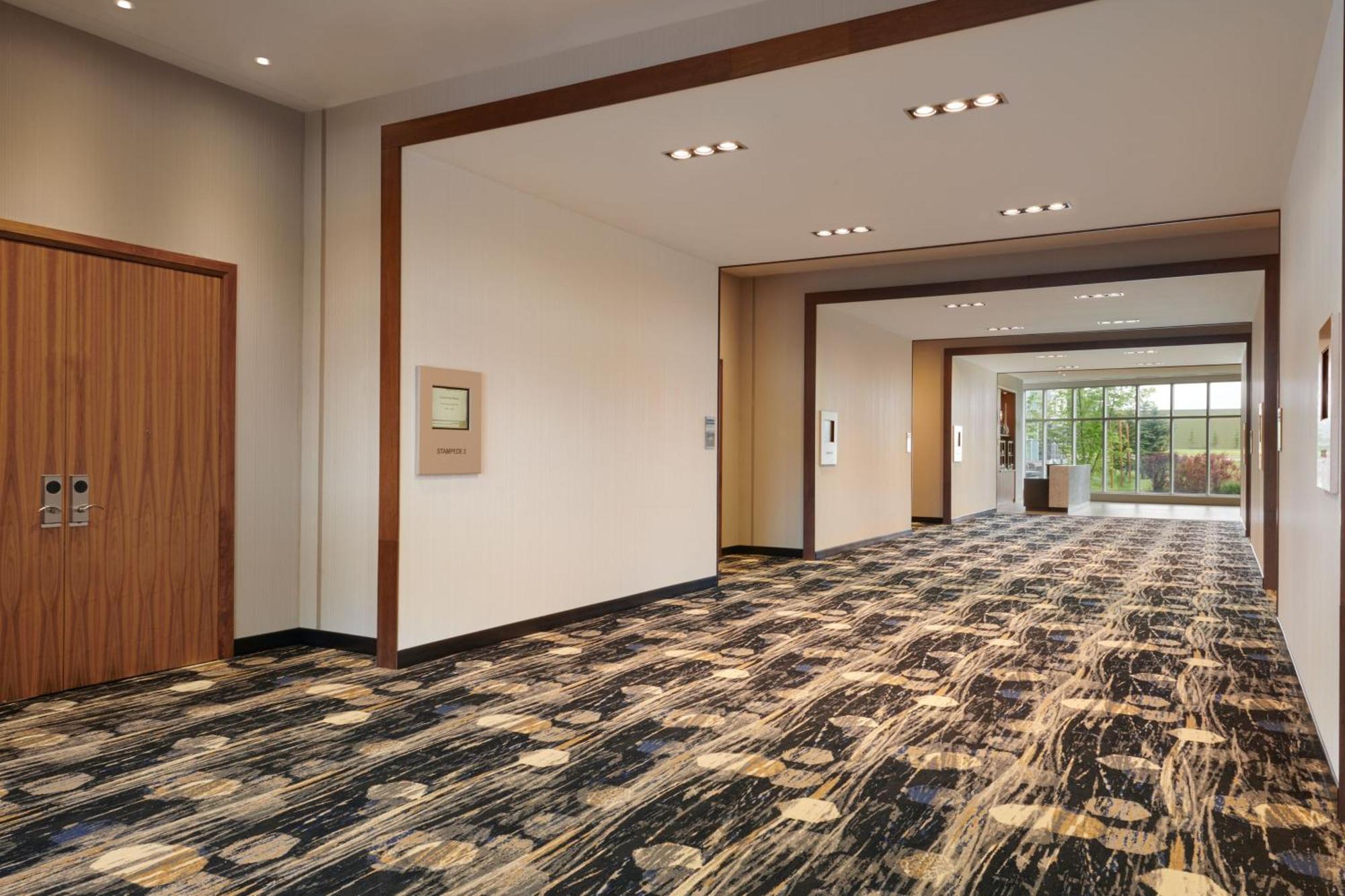 Courtyard By Marriott Calgary Airport Ξενοδοχείο Εξωτερικό φωτογραφία