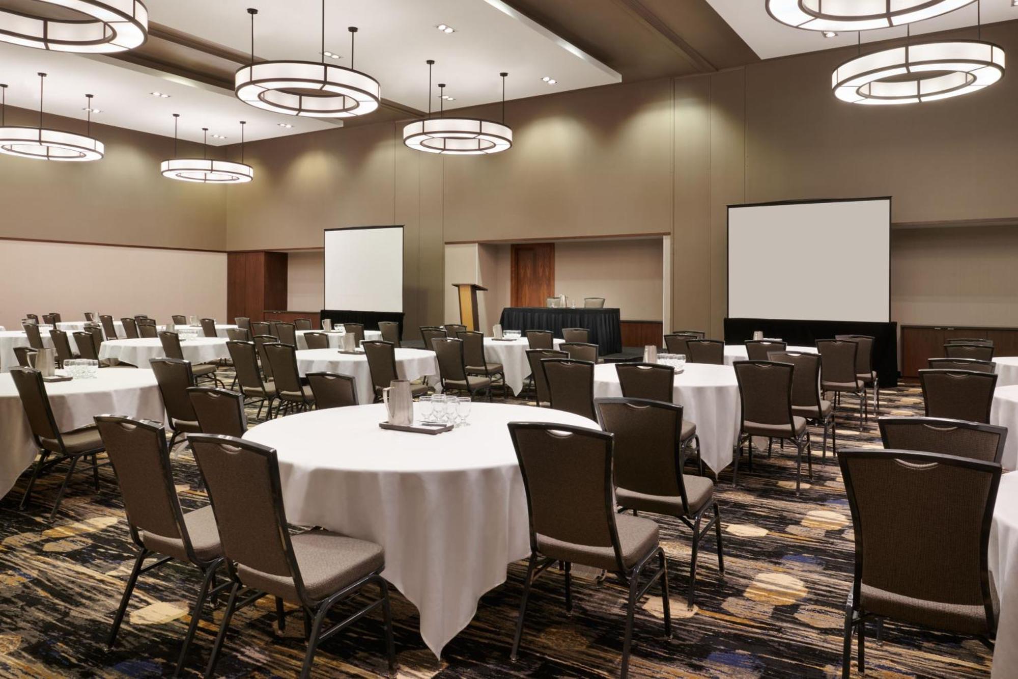 Courtyard By Marriott Calgary Airport Ξενοδοχείο Εξωτερικό φωτογραφία