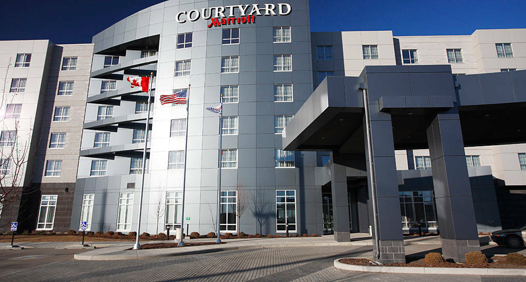 Courtyard By Marriott Calgary Airport Ξενοδοχείο Εξωτερικό φωτογραφία